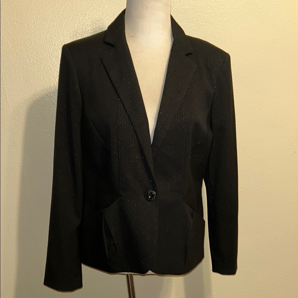 Elegant Black Women's Blazer